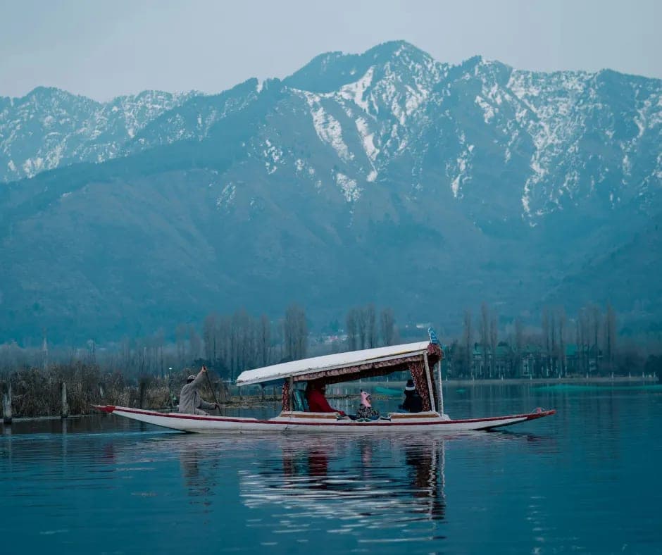 Best Kashmir Tour Packages from Mumbai 2026 | Book Now